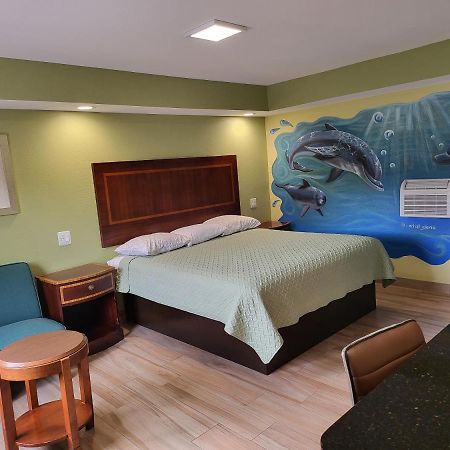 Travel Inn Of Riviera Beach Eksteriør bilde