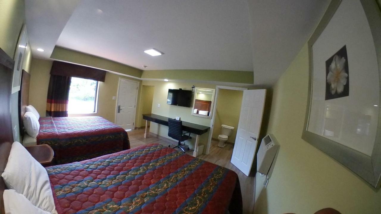 Travel Inn Of Riviera Beach Eksteriør bilde